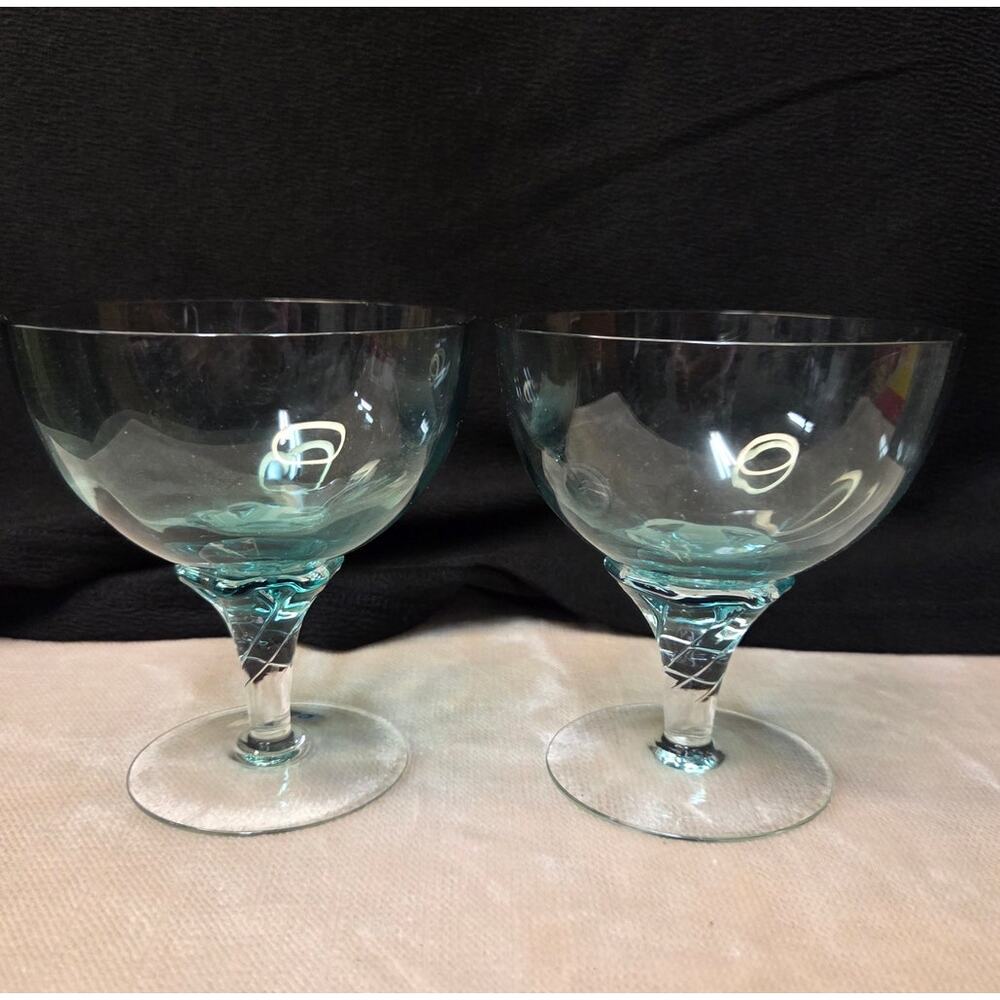 Vintage Aqua Twisted Stem Coupe Dessert Dish Champagne MCM Art Glass 4.5″